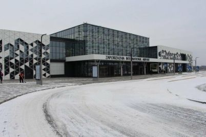 iz-za-nepogody-zaporozhskij-aeroport-ne-isklyuchaet-perenos-rejsov.jpg