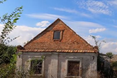 kak-v-zaporozhskoj-oblasti-vyglyadit-starinnaya-arhitektura-mennonitskoj-kolonii-ladekopp-foto-video.jpg