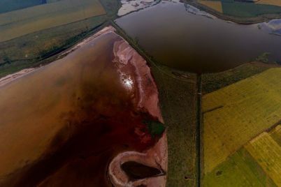 krasnaya-voda-i-vymershee-selo-v-seti-opublikovali-3d-panoramu-utlyukskogo-limana.jpg
