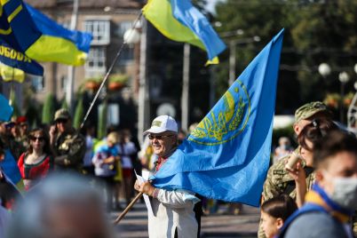 patrioticheskoe-shestvie-i-prazdnichnyj-parad-kak-v-zaporozhe-otmechali-30-letie-nezavisimosti-ukrainy-fotoreportazh.jpg