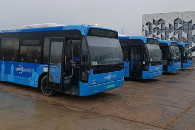 v-aeroportu-zaporozhya-pustili-bolshie-avtobusy-podrobnosti-foto.jpg