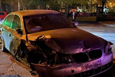 v-czentre-zaporozhya-voditel-za-vecher-povredil-11-avto.jpg