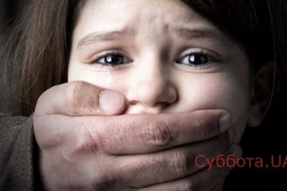 v-dnepropetrovskoj-oblasti-pedofil-razvrashhal-3-letnyuyu-devochku.jpg