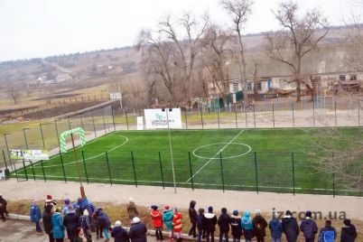 v-sele-zaporozhskogo-rajona-otkryli-biznes-hab-i-futbolnoe-pole.jpg
