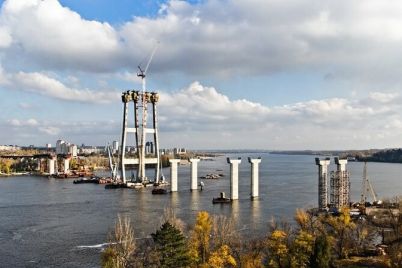 v-sluzhbe-avtodorog-prokommentirovali-video-s-razrushayushhejsya-oporoj-zaporozhskih-mostov.jpg