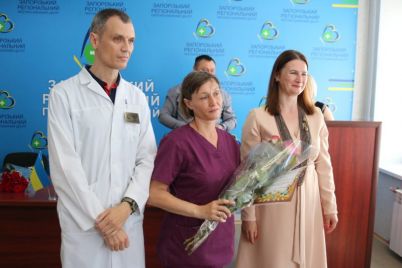 v-zaporozhe-pozdravili-medikov-kotorye-spasayut-chelovecheskie-zhizni-foto.jpg