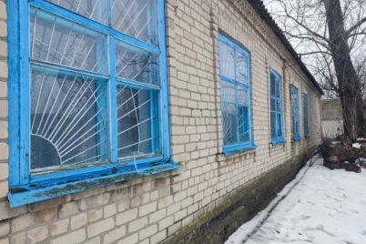 v-zaporozhskoj-oblasti-pobili-okna-v-zdanii-selsoveta.jpg