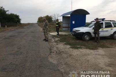 v-zaporozhskoj-oblasti-policzejskie-i-naczgvardejczy-oczepili-svinofermu.jpg