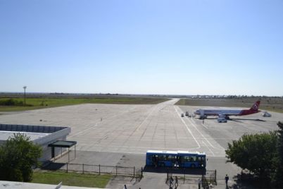 v-zaporozhskom-aeroportu-provedut-rekonstrukcziyu-passazhirskogo-perrona-so-stroitelstvom-novyh-mest-dlya-stoyanki-samoletov.jpg