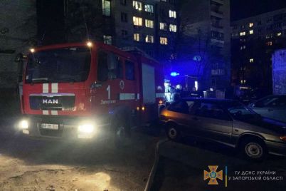 vechernij-pozhar-v-mnogoetazhke-zaporozhya-zhilczov-evakuirovali-foto.jpg