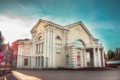 zaporozhskaya-prokuratura-cherez-sud-trebuet-u-doma-kultury-zaz-sohranit-pamyatnik-arhitektury-i-istorii.jpg