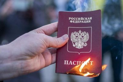 zhitelyam-kirillovki-ugrozhayut-deportacziej-za-otsutstvie-pasportov-rf.jpg